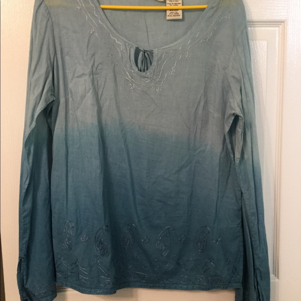 Shirts - Picture 3 of 4